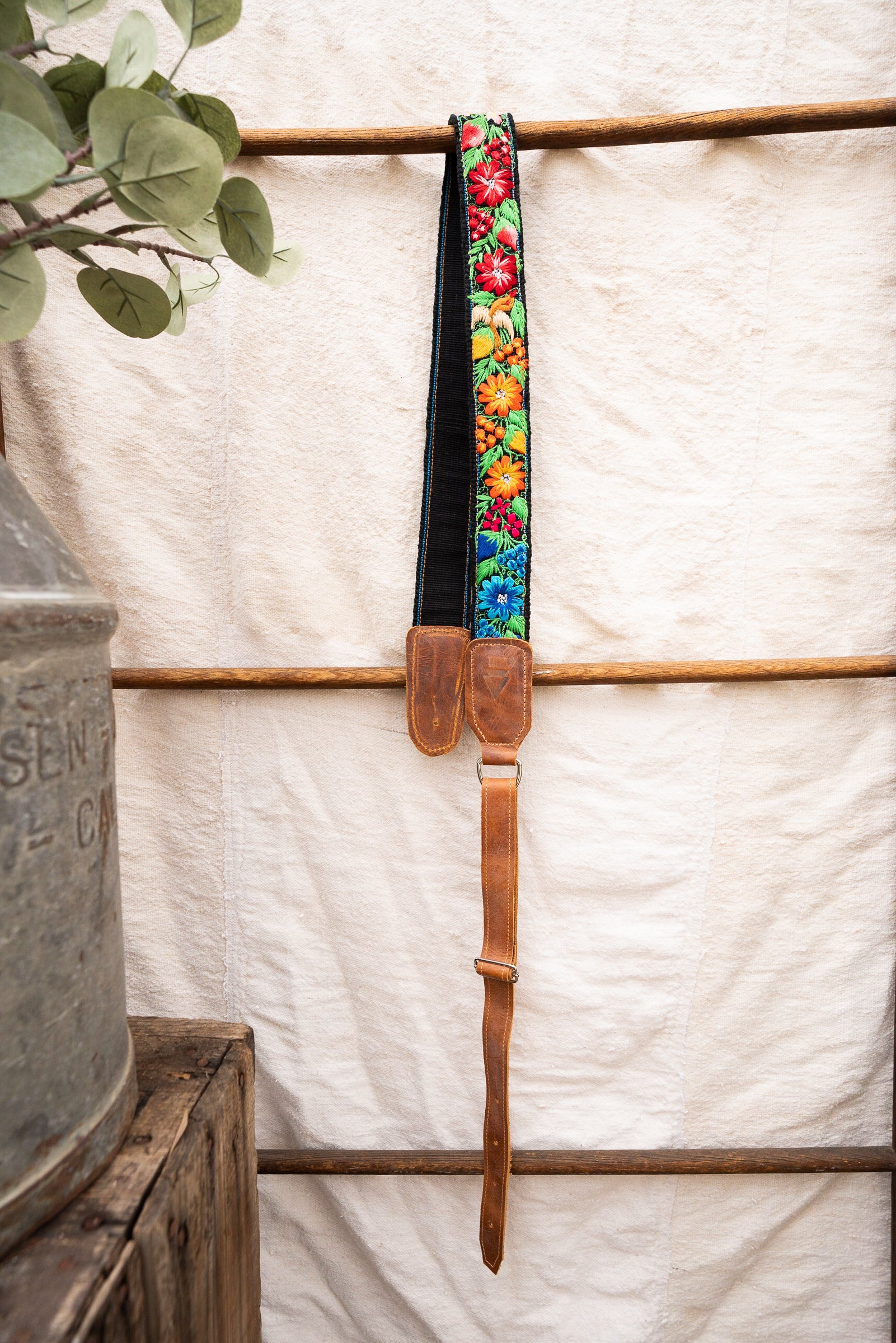 huipil camera strap