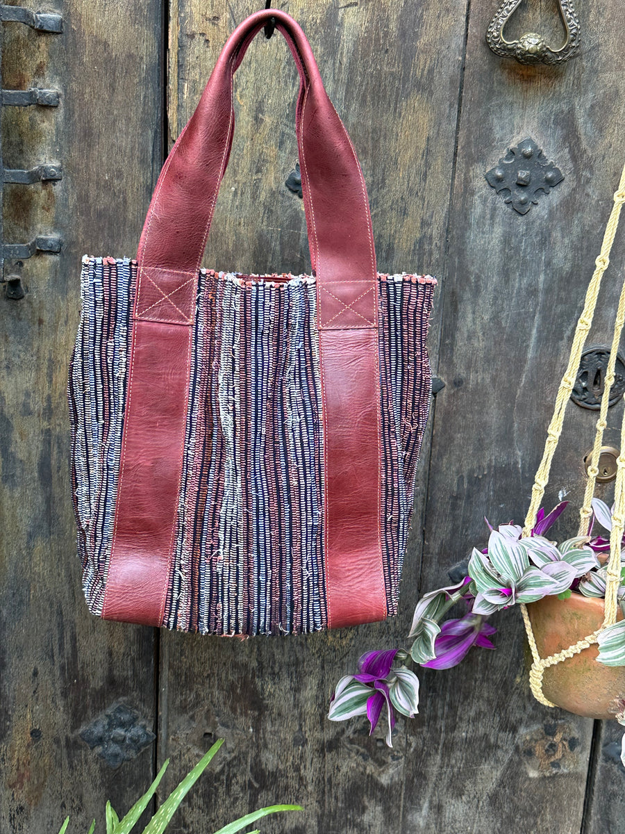 The Wanderer Tote - Woven