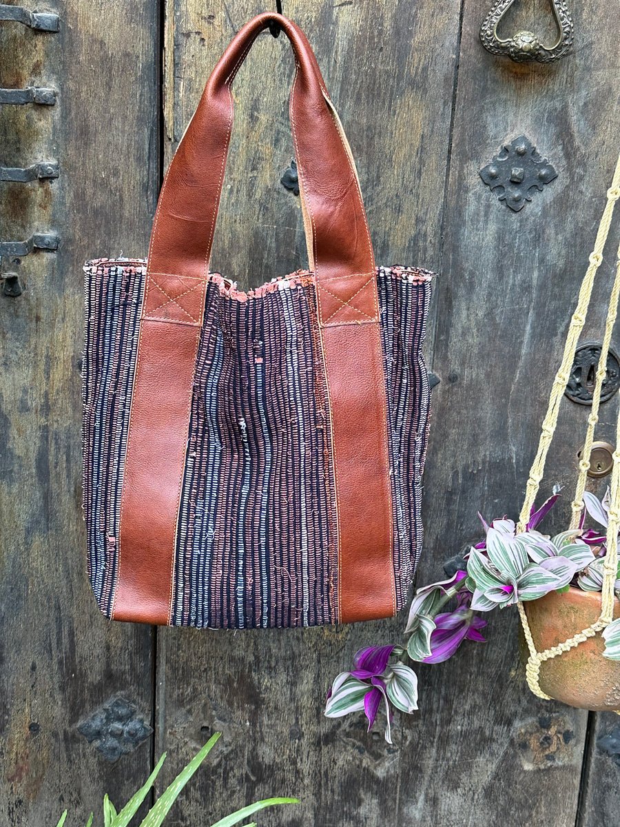 The Wanderer Tote - Woven