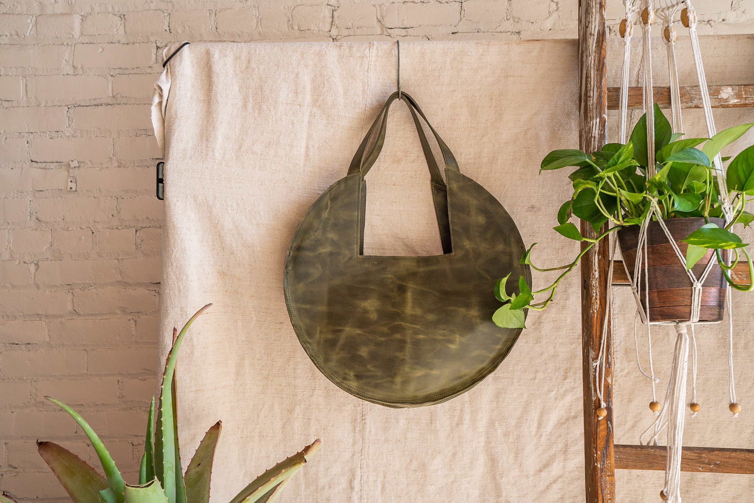 Sutim - IXCHELTRIANGLE