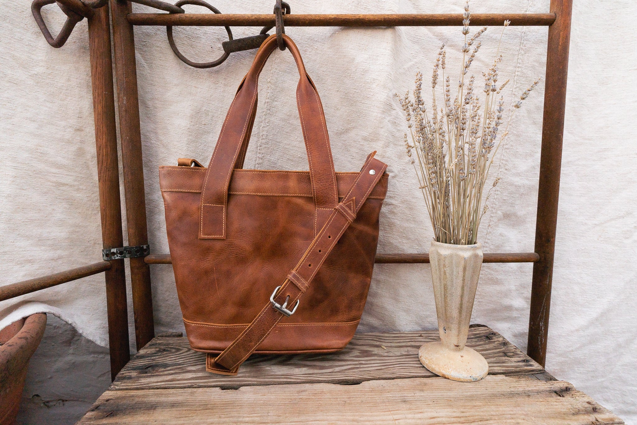 Leather Nich - IXCHELTRIANGLE