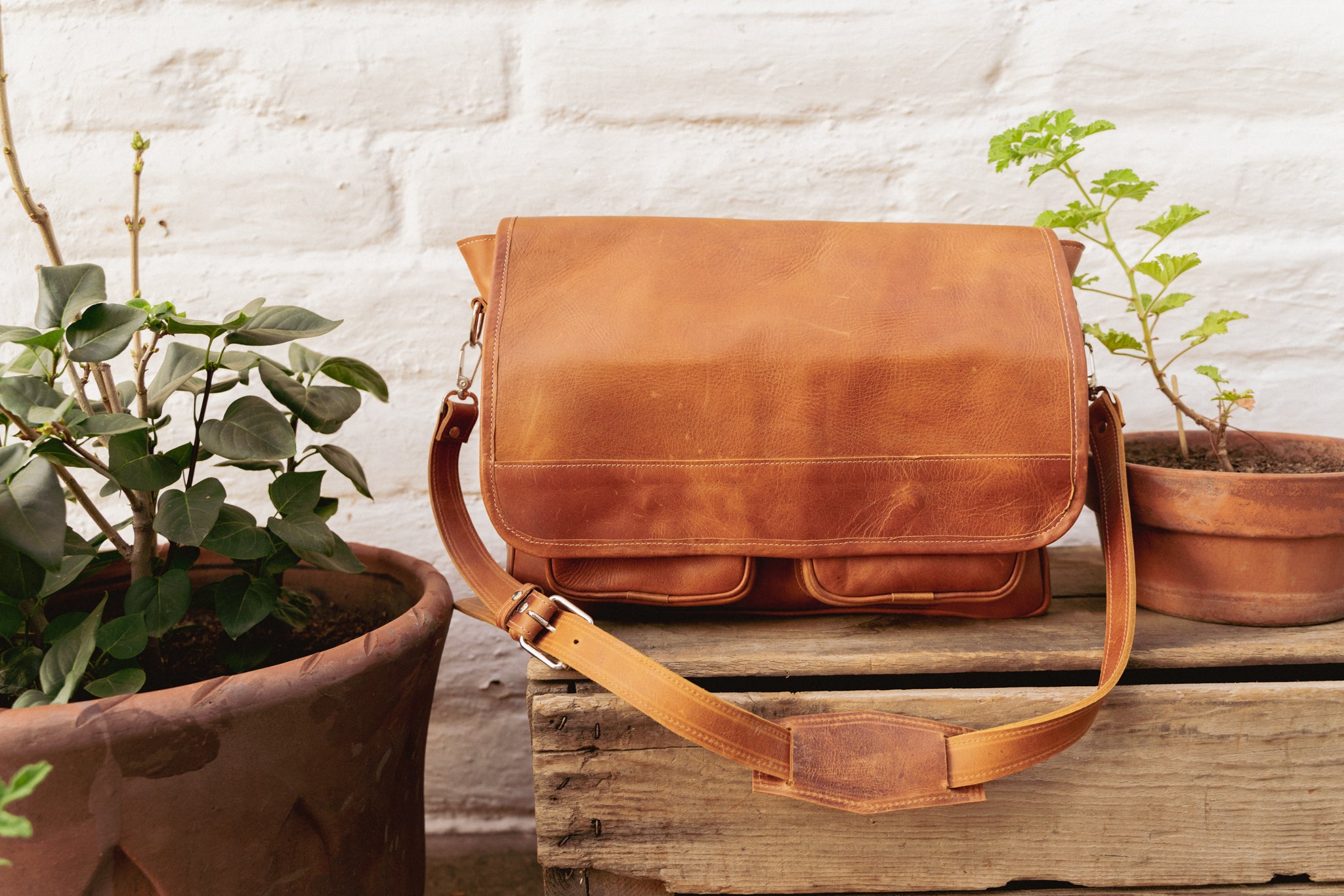 K'at Camera Bag - IXCHELTRIANGLE