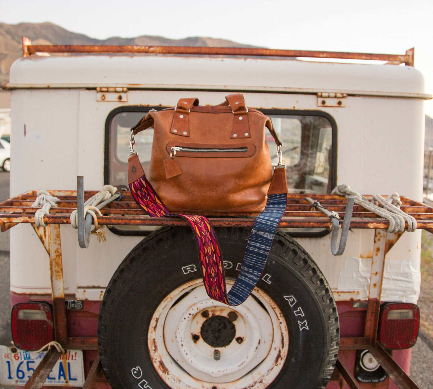 brief 33 - IXCHELTRIANGLE